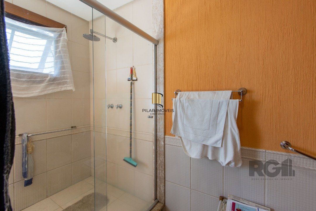 Casa de Condomínio 3 dormitórios no bairro Belém Novo