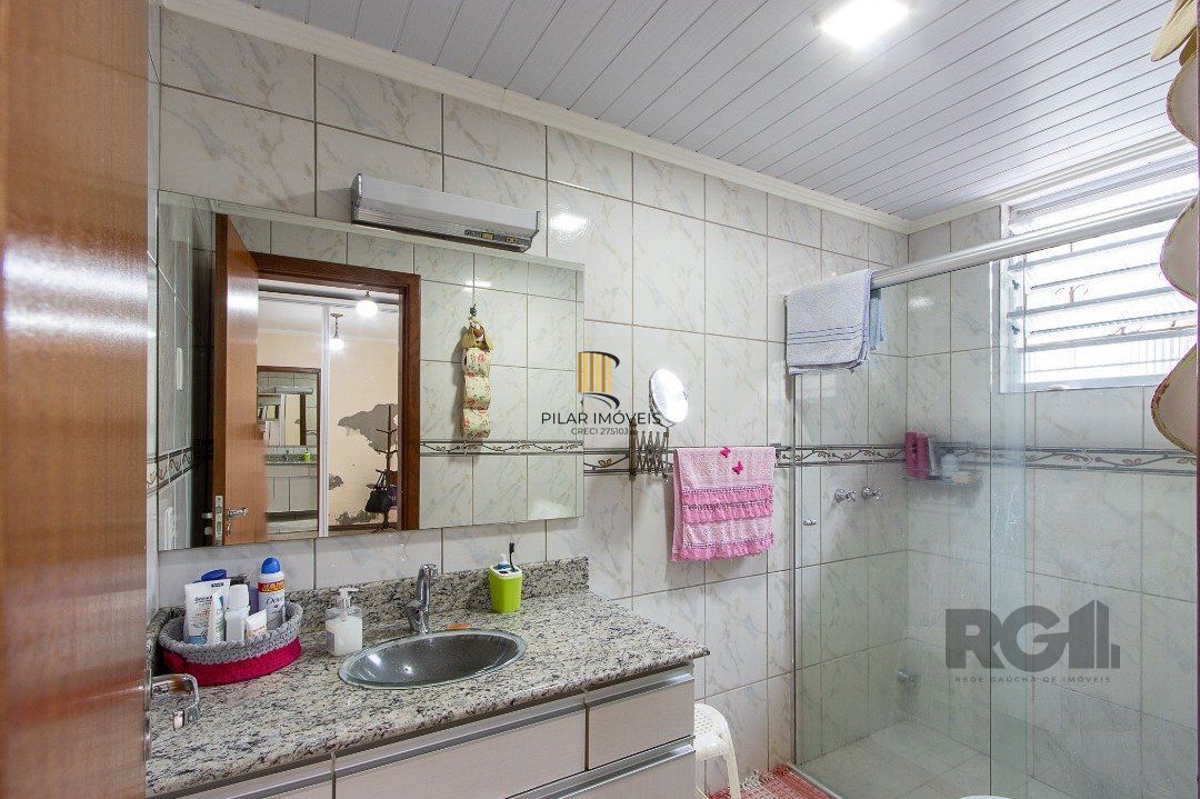 Casa 3 dormitórios no bairro Tristeza