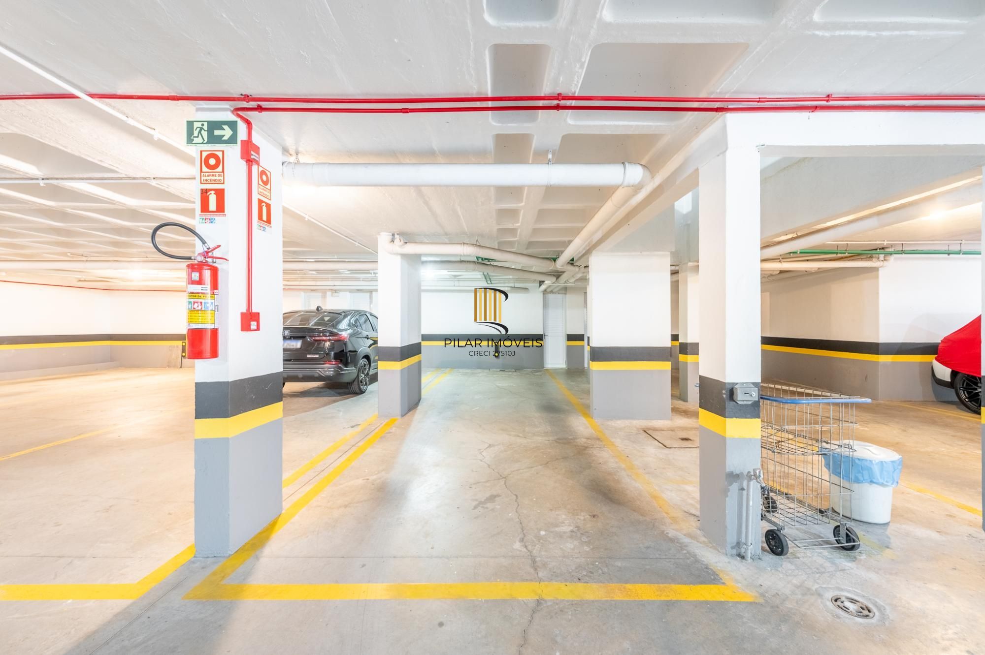 Apartamento com 204m², 3 dorm, 5 vagas no Petrópolis