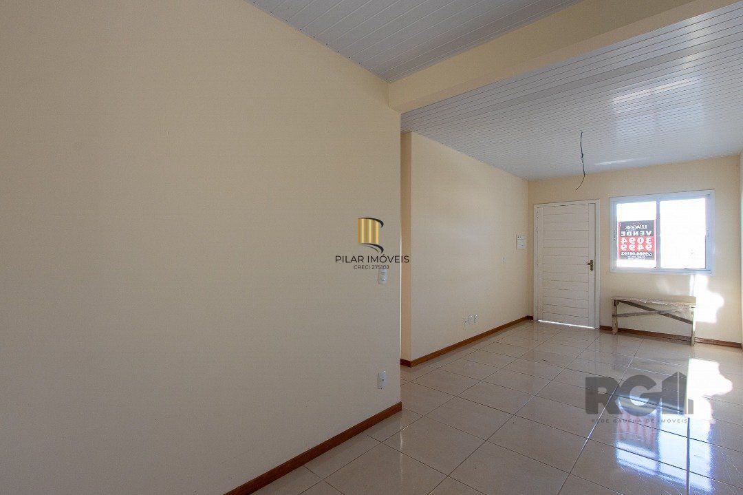 Casa 2 dormitórios no bairro Restinga