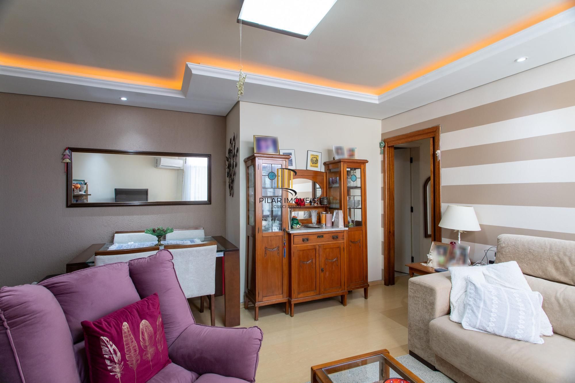 Excelente Apartamento 2 Dormitórios na Av. Wenceslau Escobar