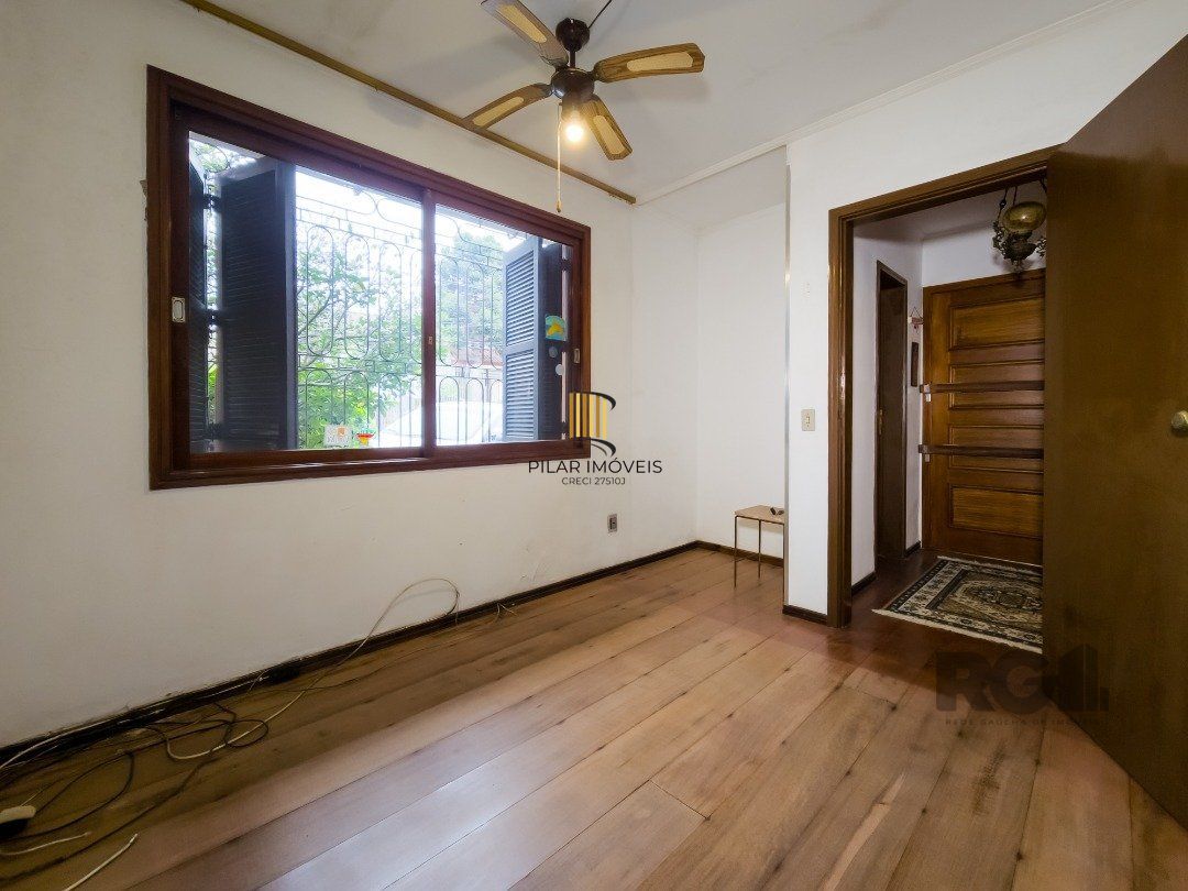 Casa 4 dormitórios no bairro Teresópolis