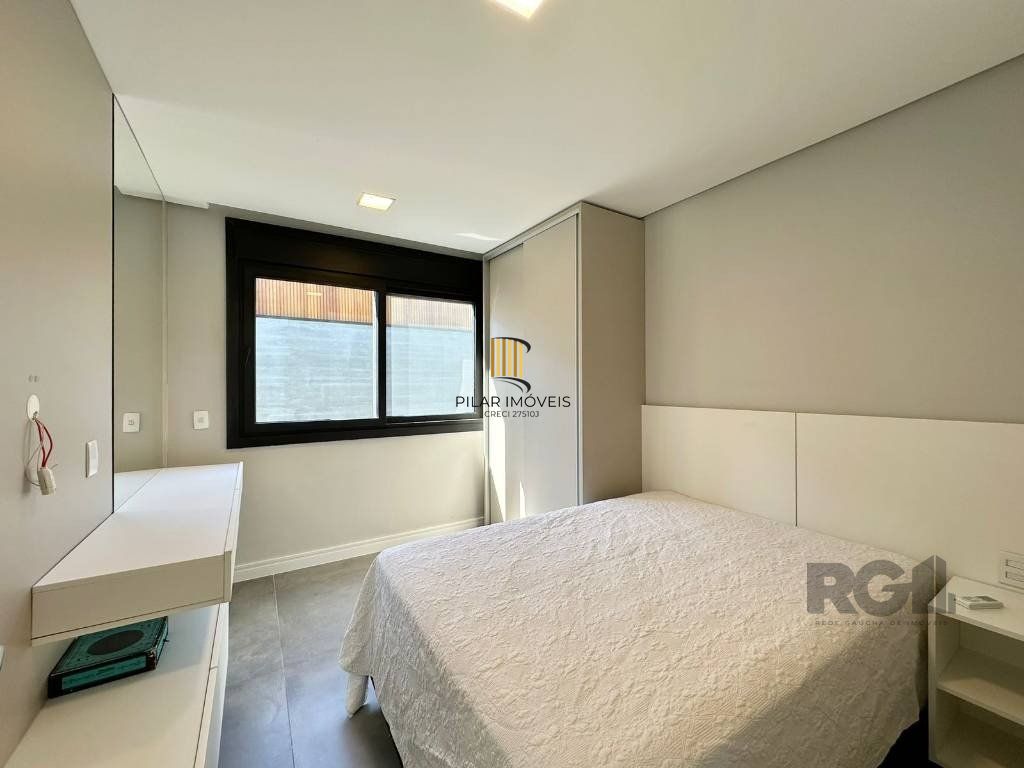 Casa de Condomínio 4 dormitórios no bairro Capão Novo