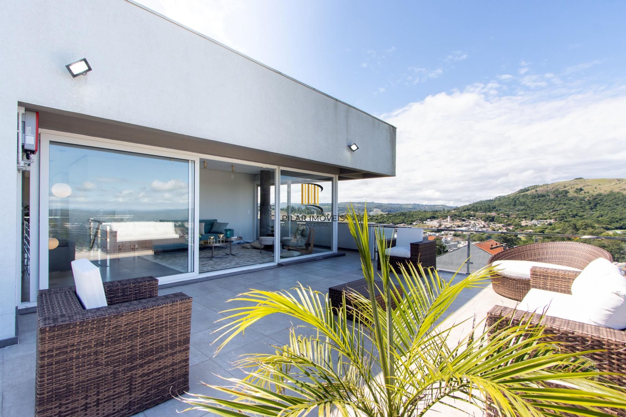 Luxuosa Casa em Condomínio de Alto Padrão com vista para Guaiba