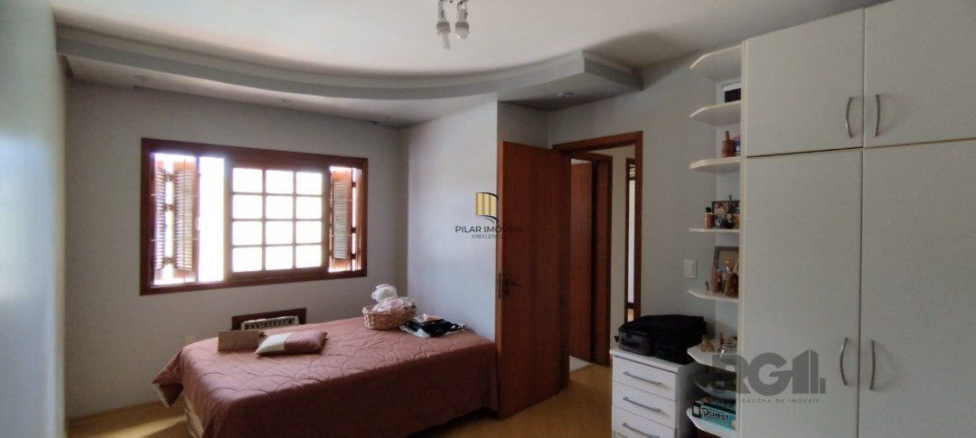 Casa 4 Dormitório(s) Bairro Nonoai