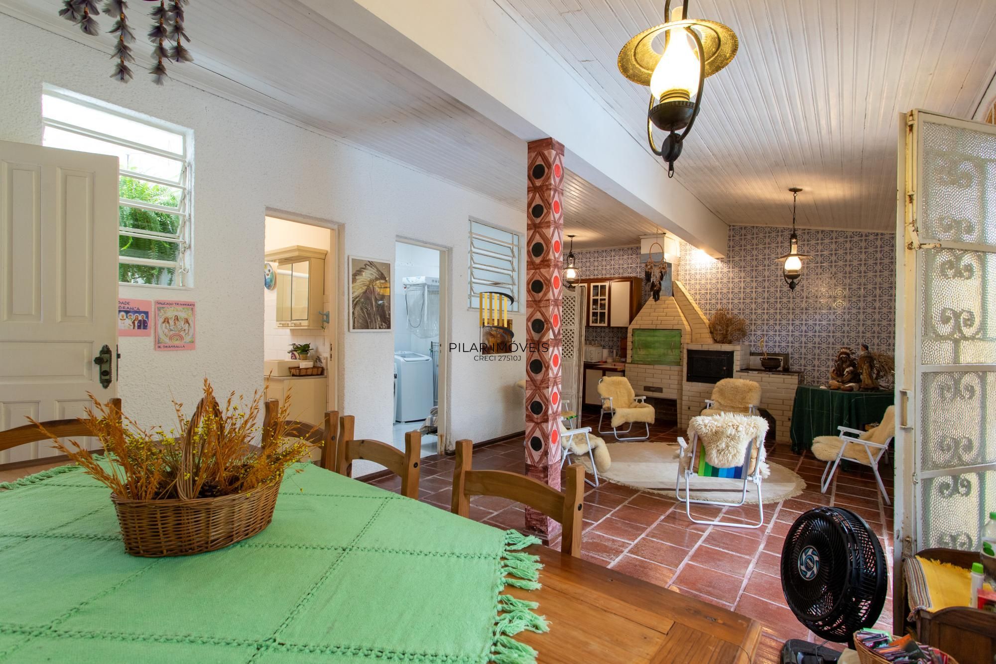 Casa 5 dormitórios no bairro Vila Assunção