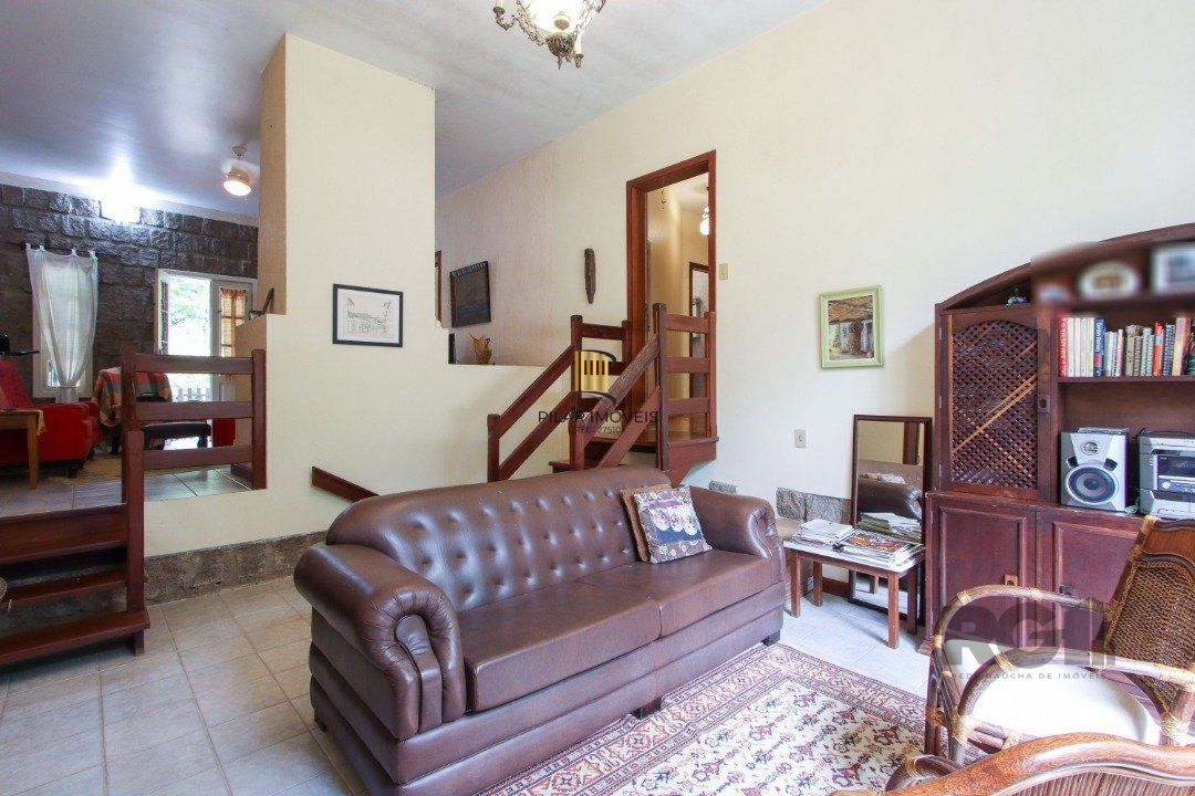 Casa com 3 quartos, suite em terreno com 7.320m² - Belem Velho