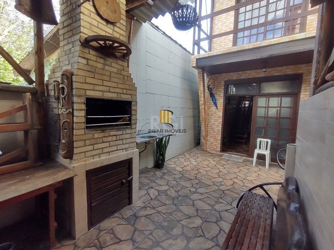 Casa para Venda - 400m², 6 dormitórios, Cavalhada