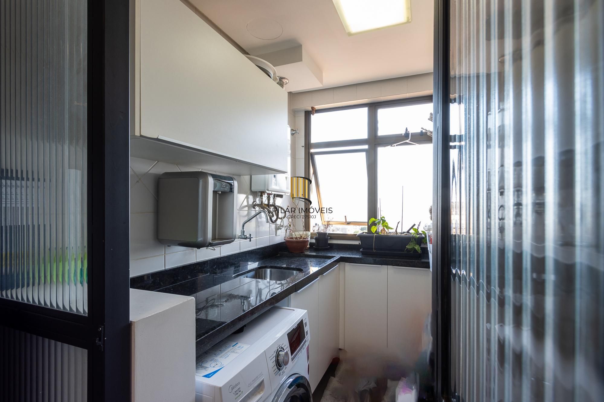 Apartamento 3 dormitórios no bairro Cristal