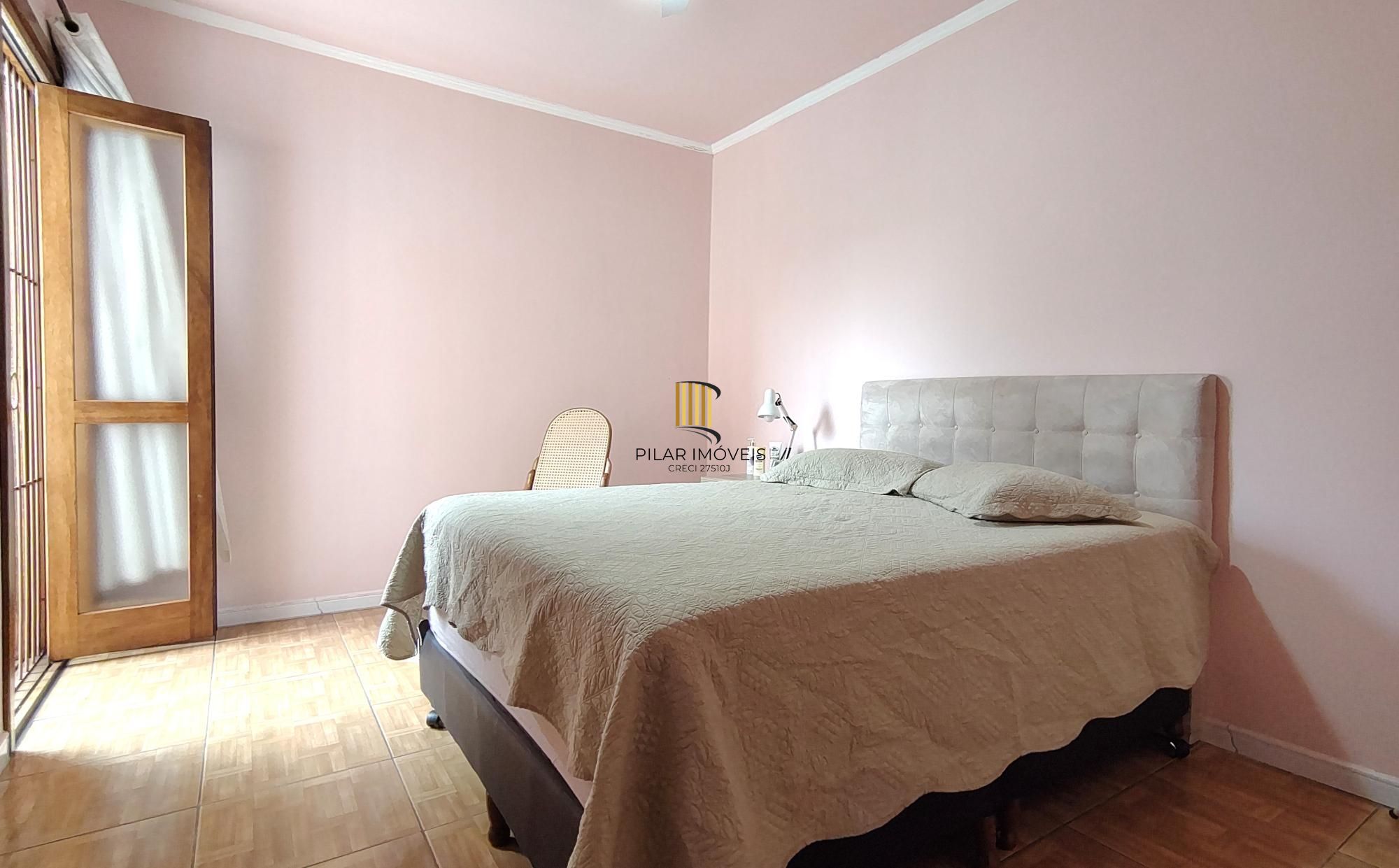 Apartamento de 2 dormitórios no bairro Medianeira.