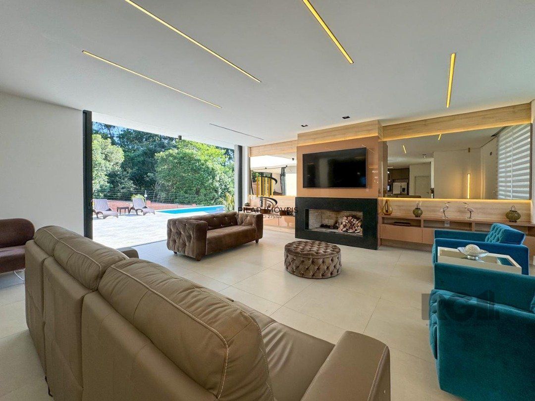 Casa Condominio para Venda - 340m², 4 dormitórios, sendo 4 suites, 4 vagas - Alphaville
