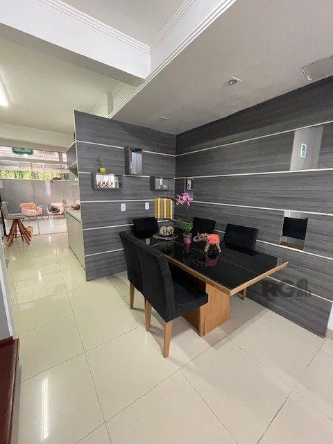 Casa 2 dormitórios no bairro Guarujá