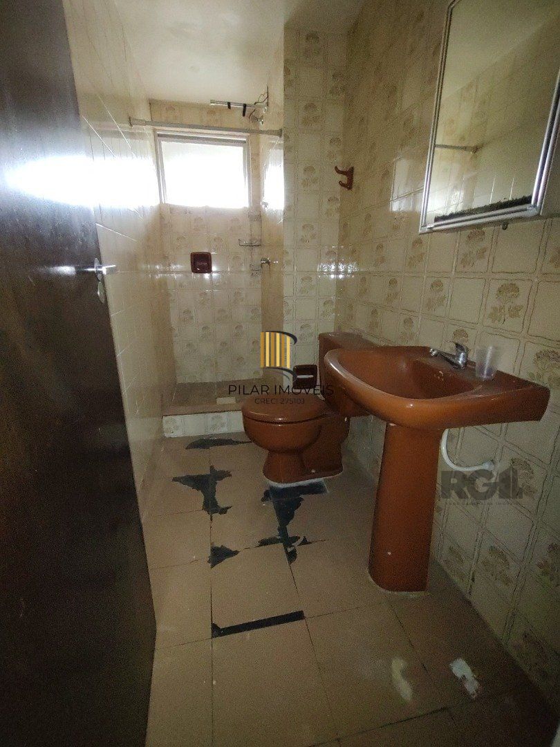Apartamento, 2 quartos, 1 vaga escriturada, elevador - Bairro Bom Fim
