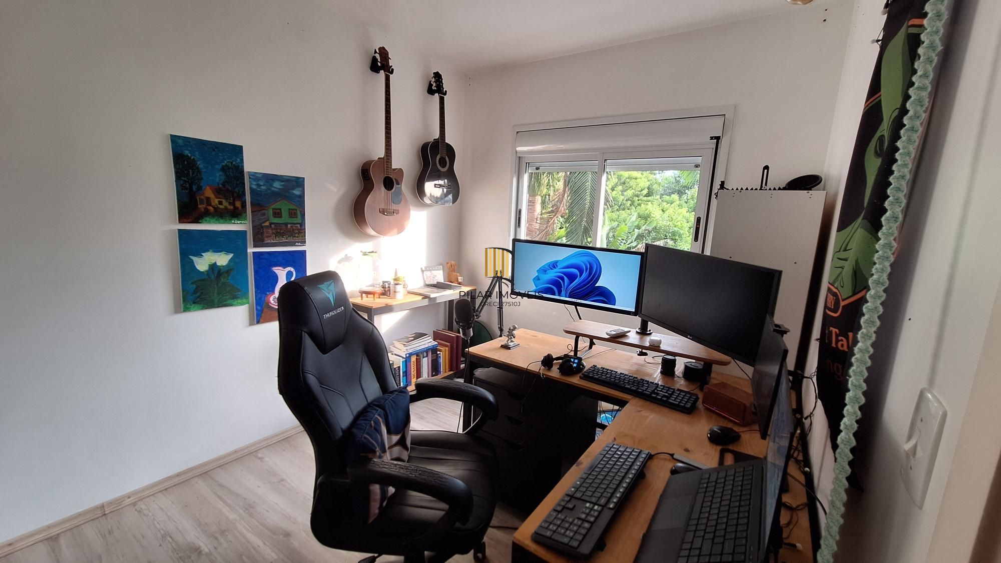 Belíssimo Apartamento com 3 dormitórios e 1 vaga de garagem no bairro Aberta dos Morros, zona sul de Porto Alegre.