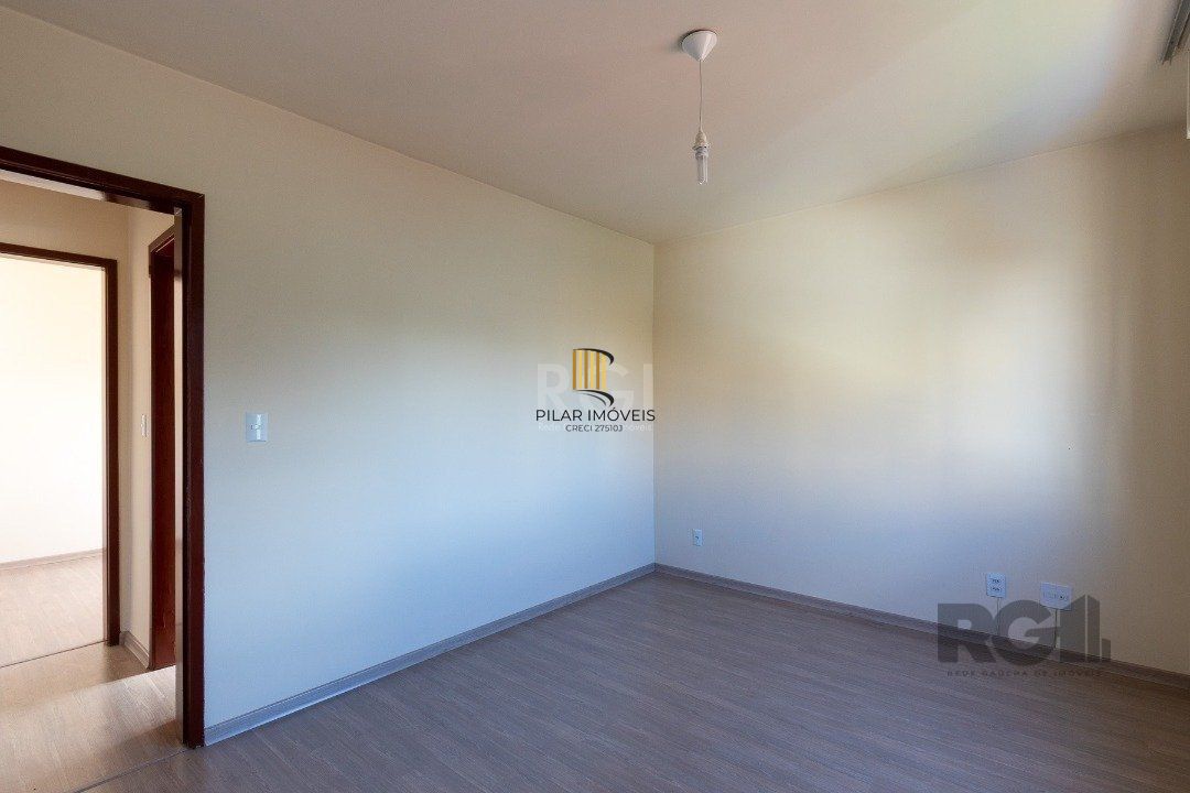 Apartamento de 64,04m², com  2 quartos, com vaga de garagem coberta e escriturada, esquina com a Av. Wenceslau Escobar.