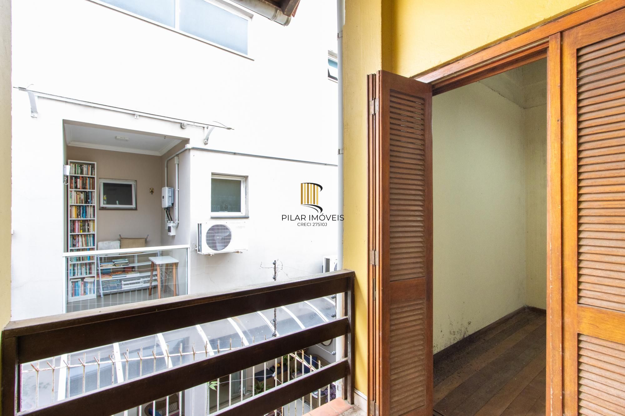 Casa de Condomínio 3 dormitórios no bairro Ipanema