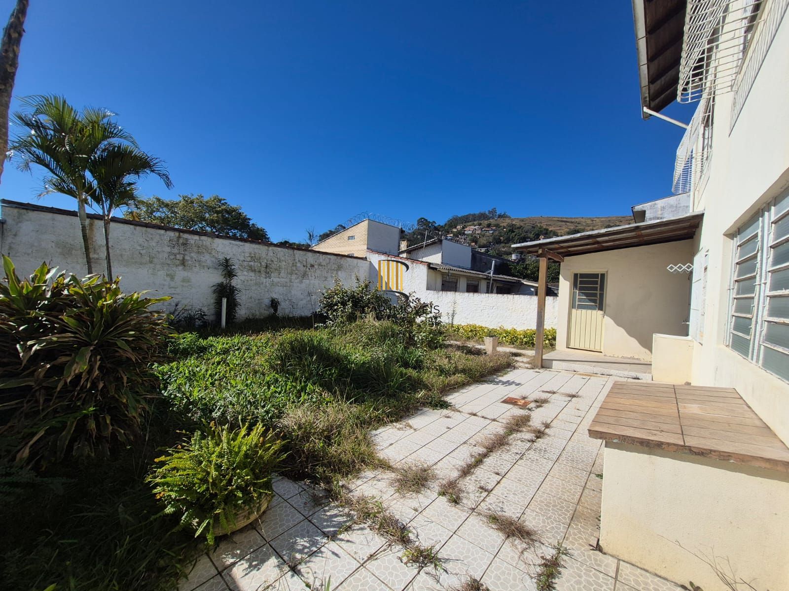Casa a venda 4 dormitórios 3 banheiros 2 vagas