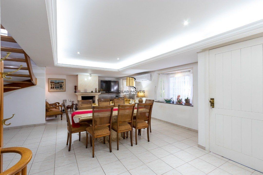 Casa Condominio para Venda - 300m², 4 dormitórios, sendo 2 suites, 2 vagas - Ipanema