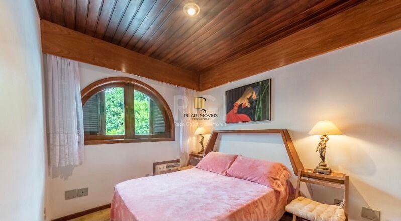 Casa para Venda - 456m², 3 dormitórios, sendo 2 suites, 2 vagas - Vila Assunção
