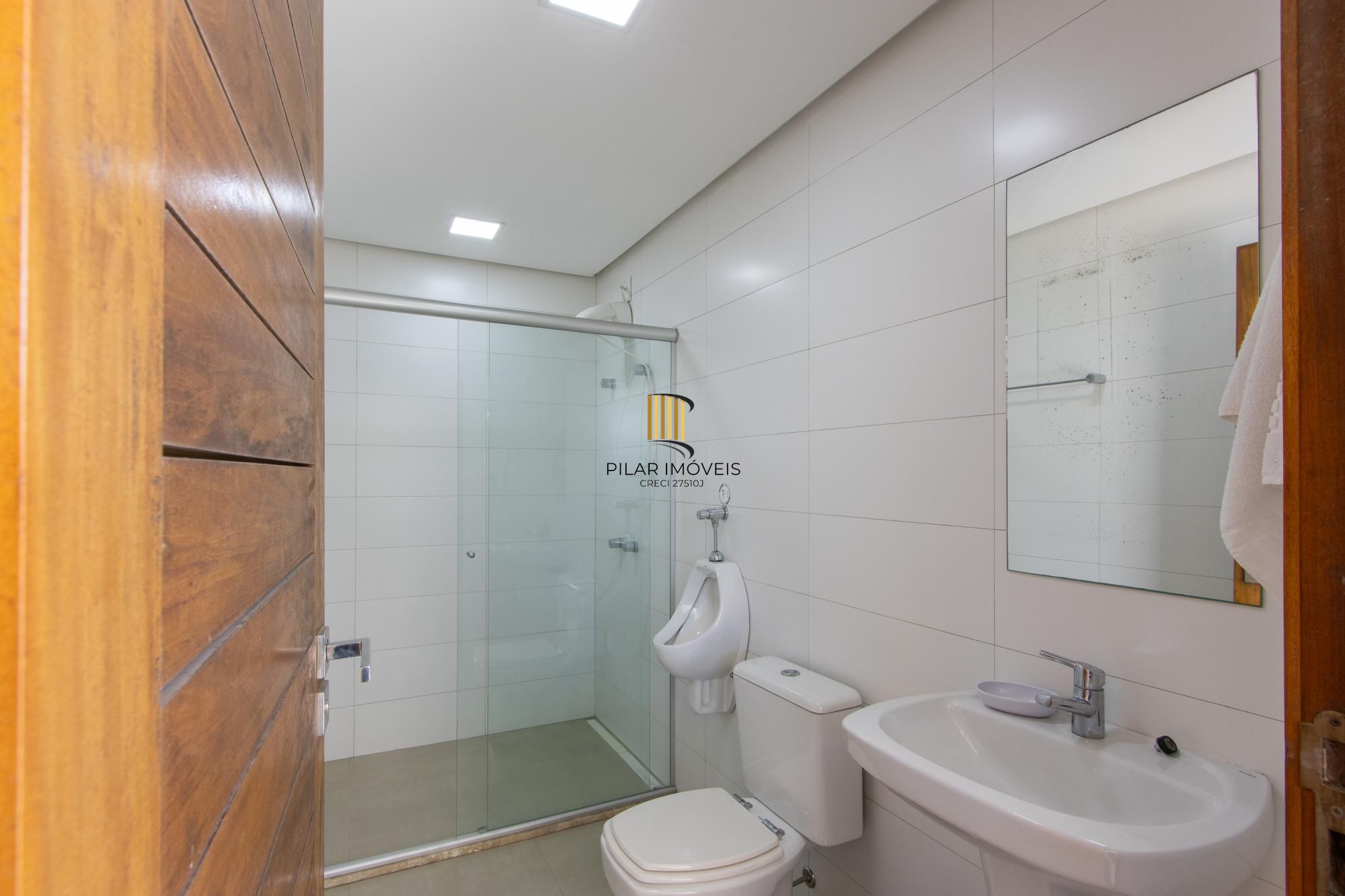 Luxuosa Casa em Condomínio de Alto Padrão com vista para Guaiba