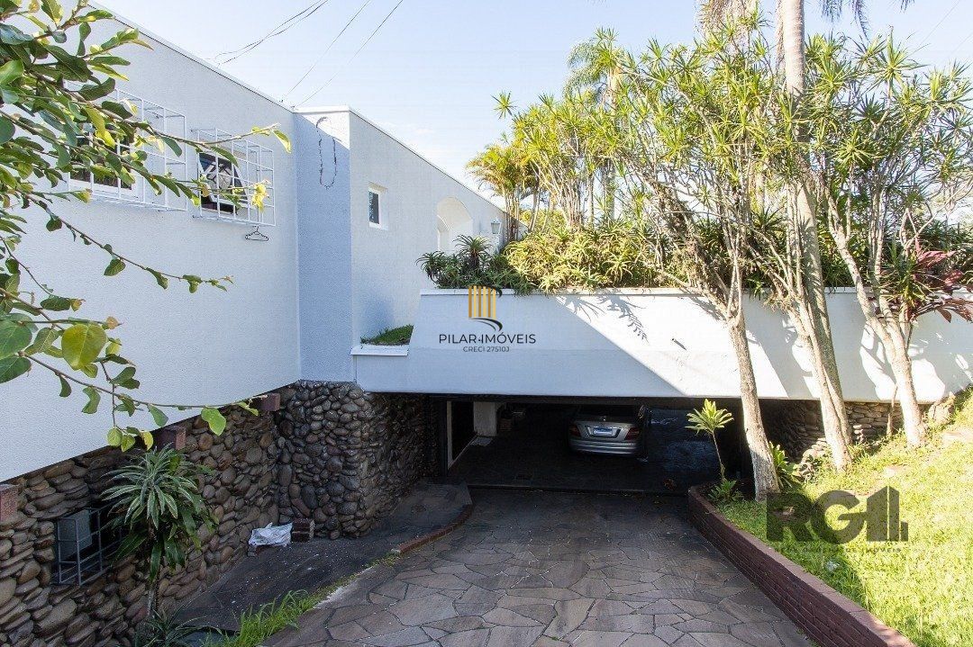 Casa para Venda - 580m², 3 dormitórios, sendo 1 suites, 3 vagas - Santa Tereza