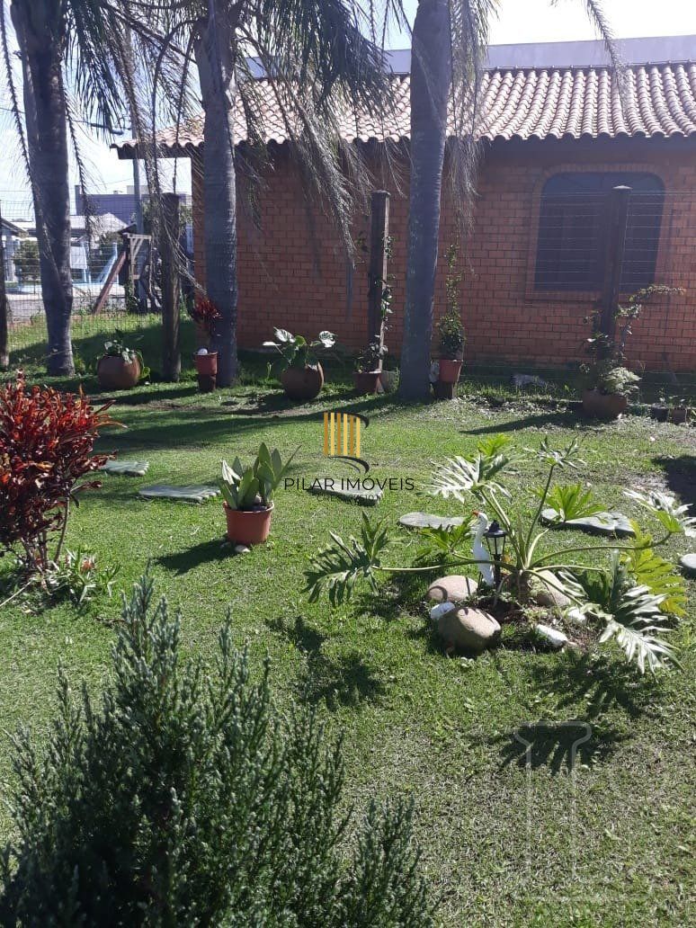 Casa para Venda - 114m², 2 dormitórios, sendo 1 suites, 2 vagas - Zona Nova