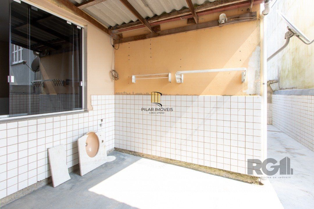 Casa 6 dormitórios no bairro Tristeza