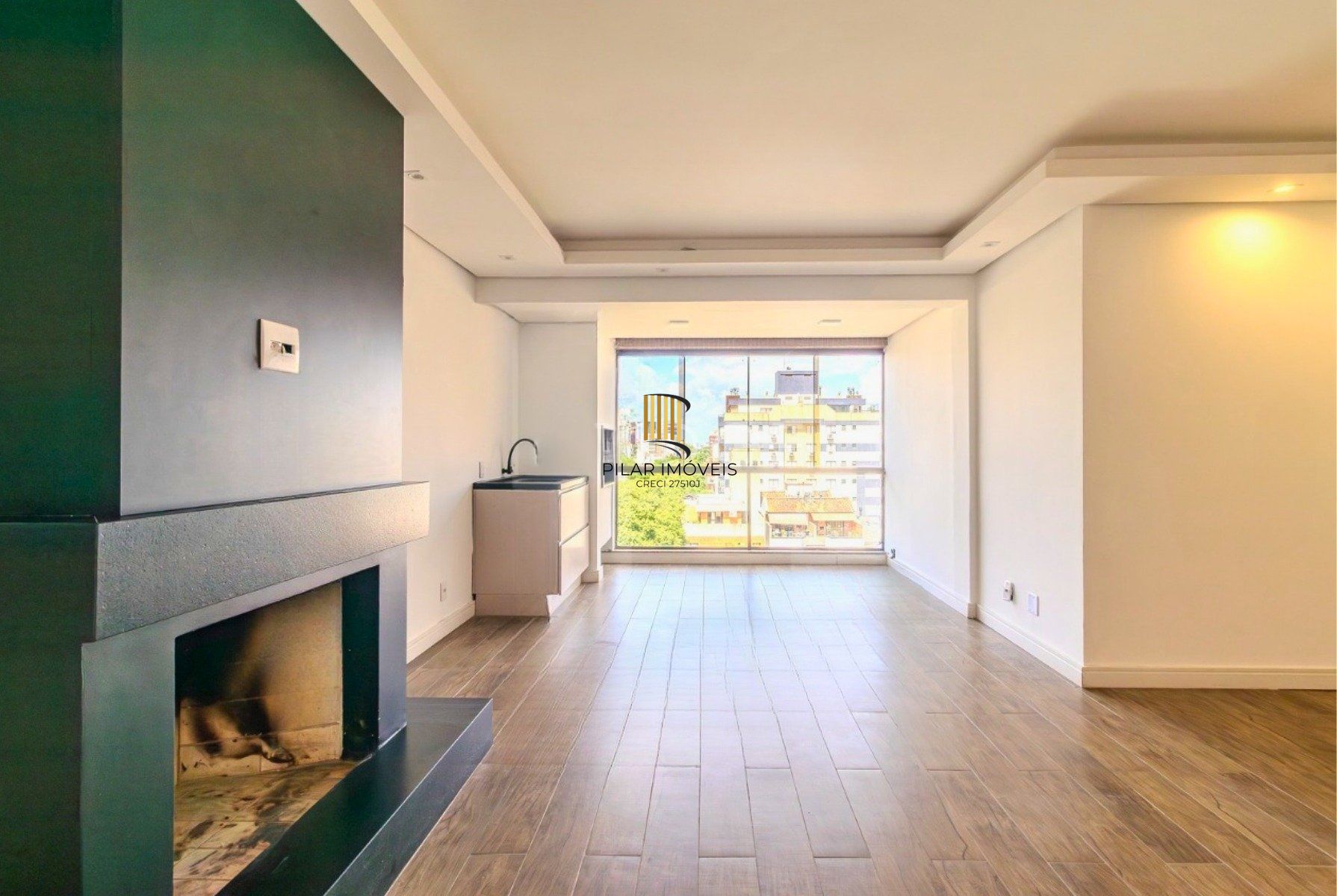 Apartamento com 114.02m², 3 dorm, Petrópolis com lareira e churrasqueira