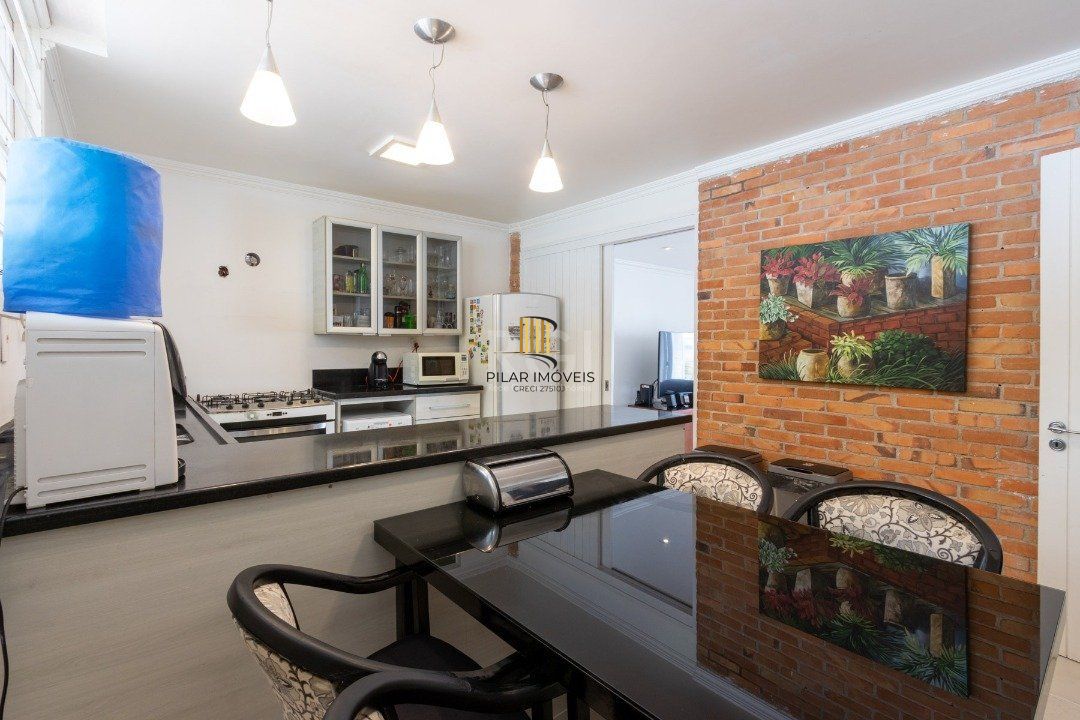 Casa para Venda - 312m², 5 dormitórios, sendo 3 suites, 6 vagas - Vila Conceição