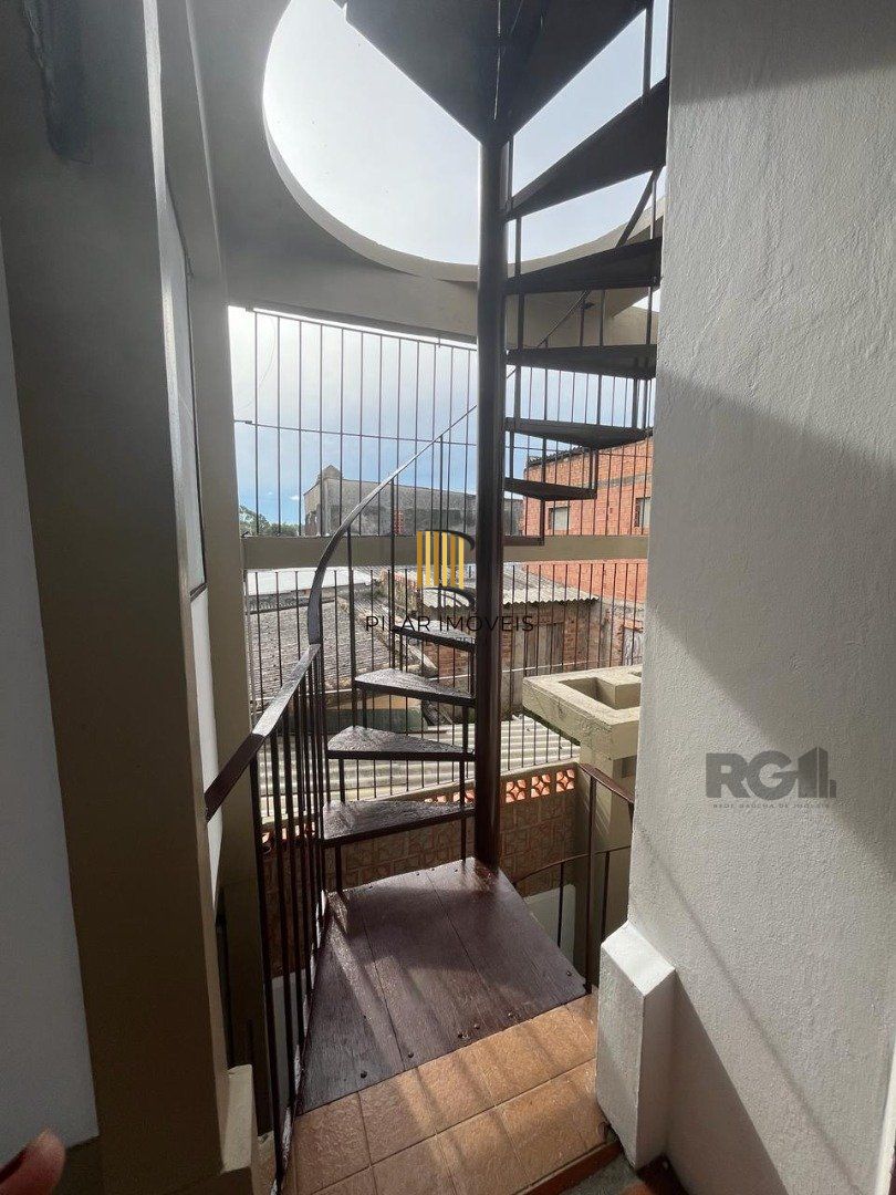 Casa 3 dormitórios no bairro Restinga