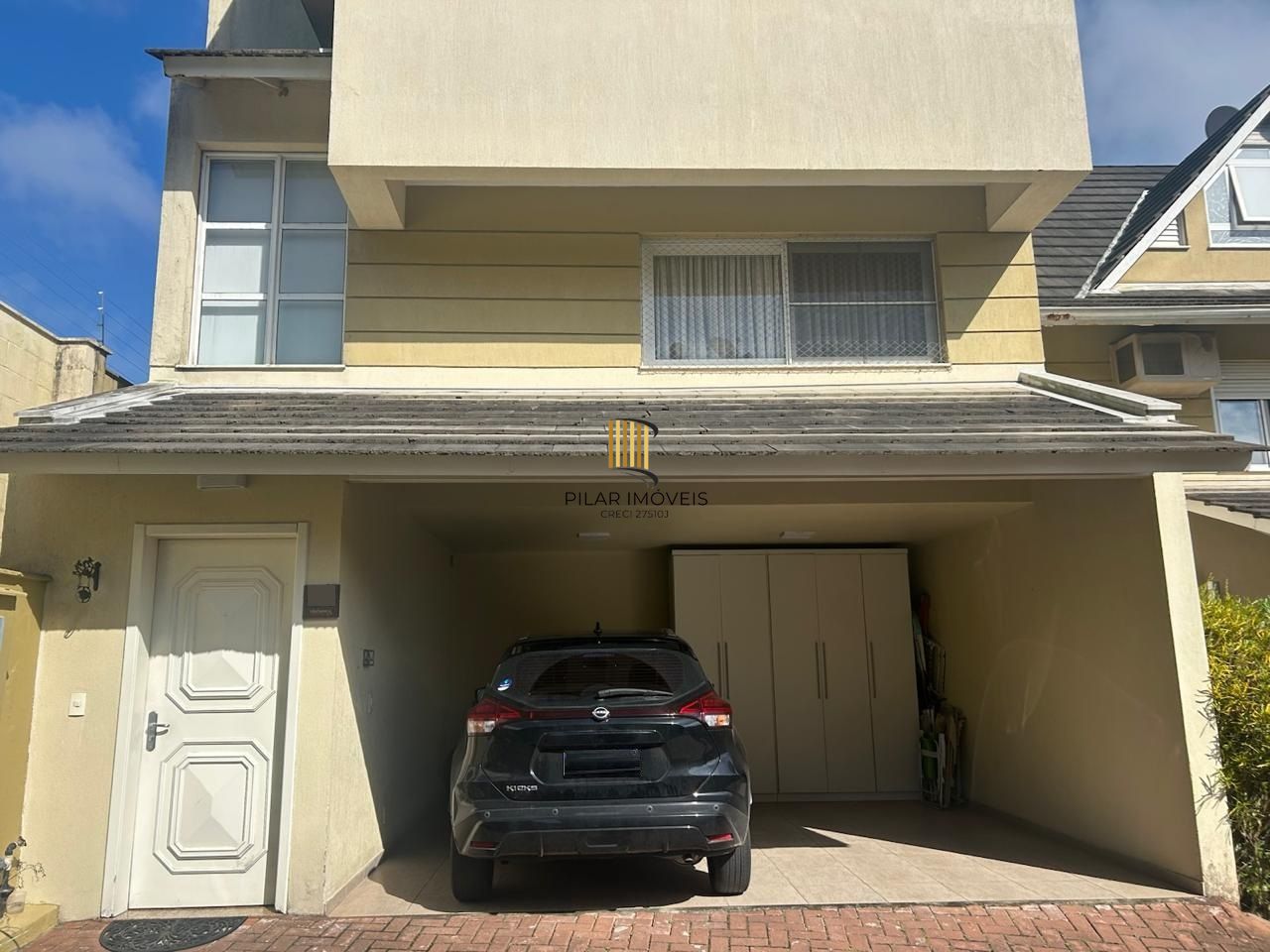 Casa condomínio | 3 dormitórios | 1 Suíte | 240,82 Privativos | 2 Vagas | Bairro Teresópolis