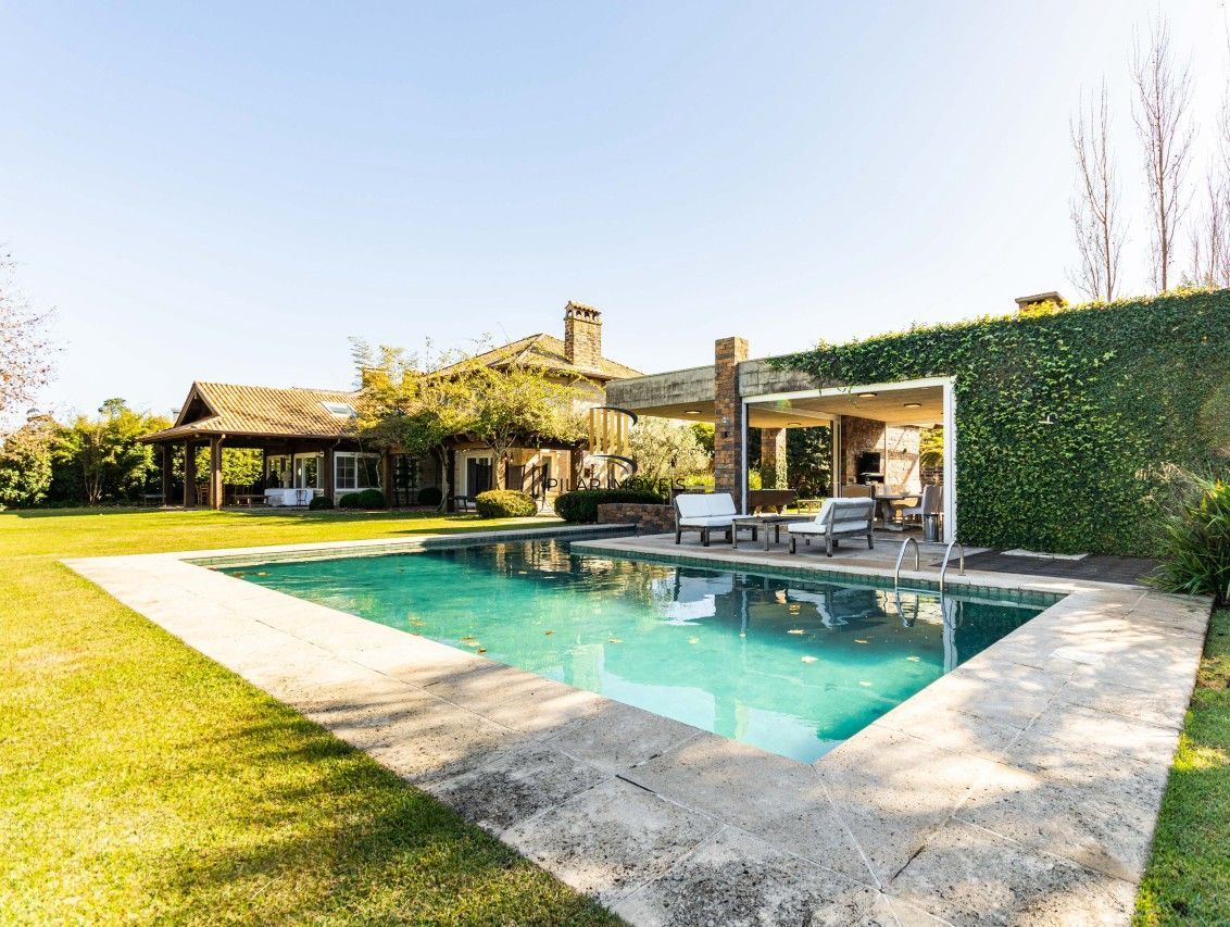 Casa de Condomínio 3 dormitórios no bairro Terraville