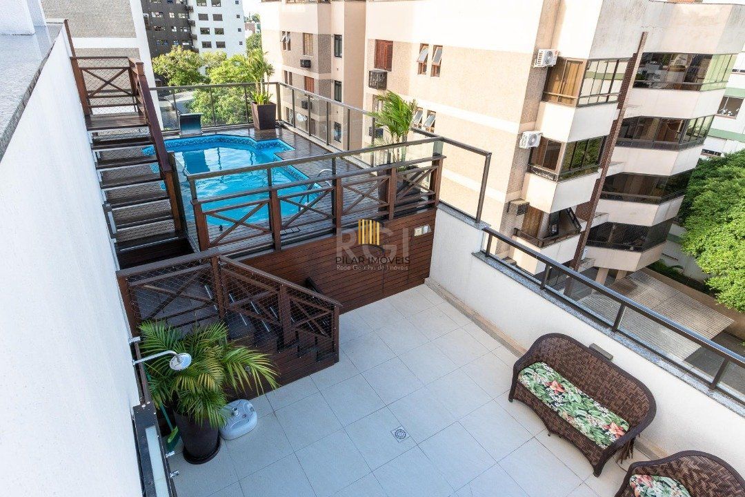 Cobertura para Venda - 444.3m², 3 dormitórios, sendo 1 suites, 4 vagas - Tristeza