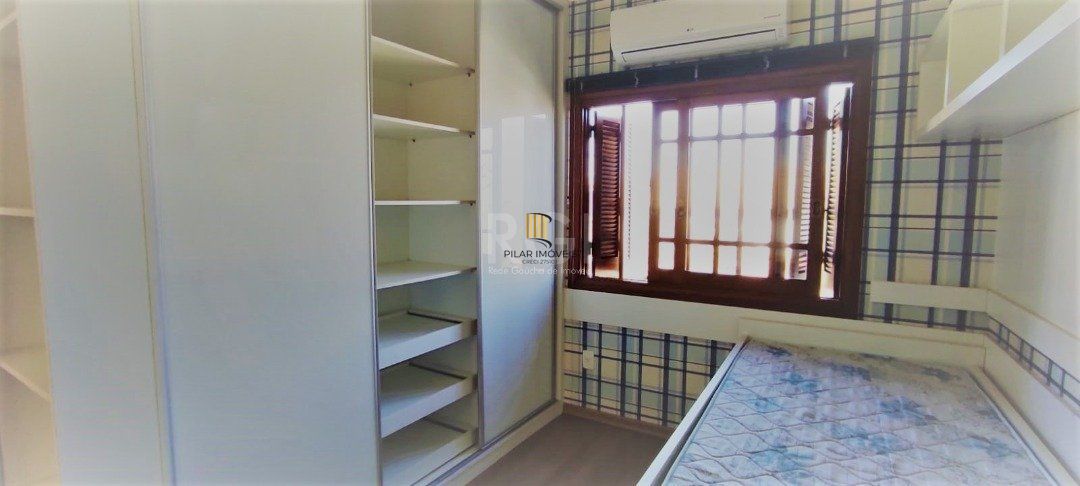 Casa para Venda - 152m², 3 dormitórios, sendo 1 suites, 2 vagas - Nova Ipanema