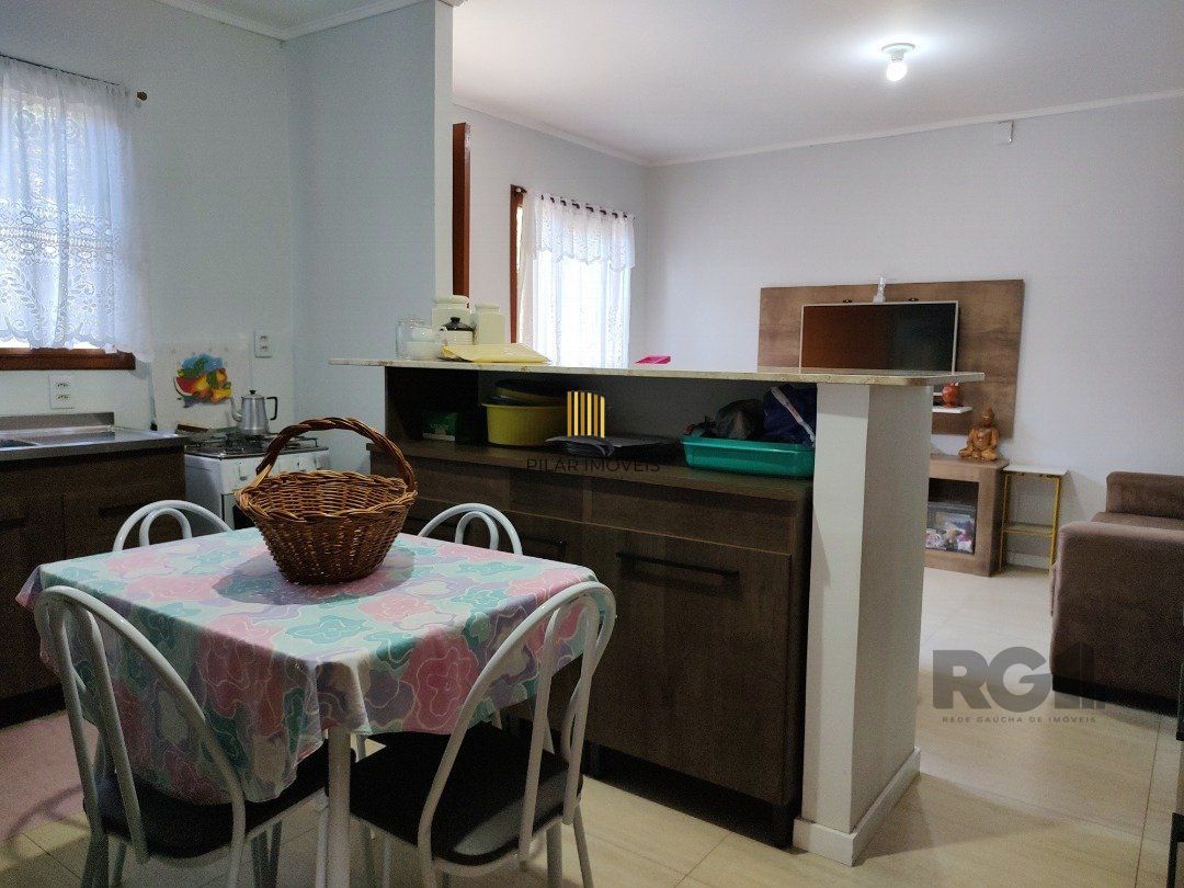 Casa térrea, 2 quartos, edícula com 2 quartos, pático, piscina - Bairro Cavalhado
