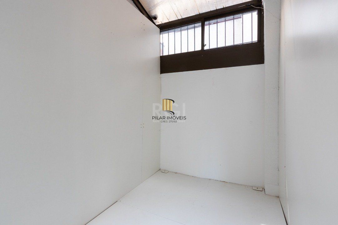 Predio para Venda - 215.37m², 0 dormitórios, Menino Deus