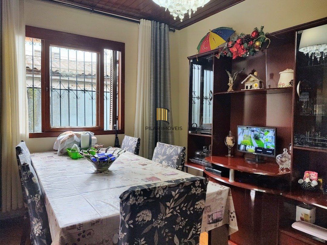 Casa para venda com 3 dormitórios no bairro Tristeza