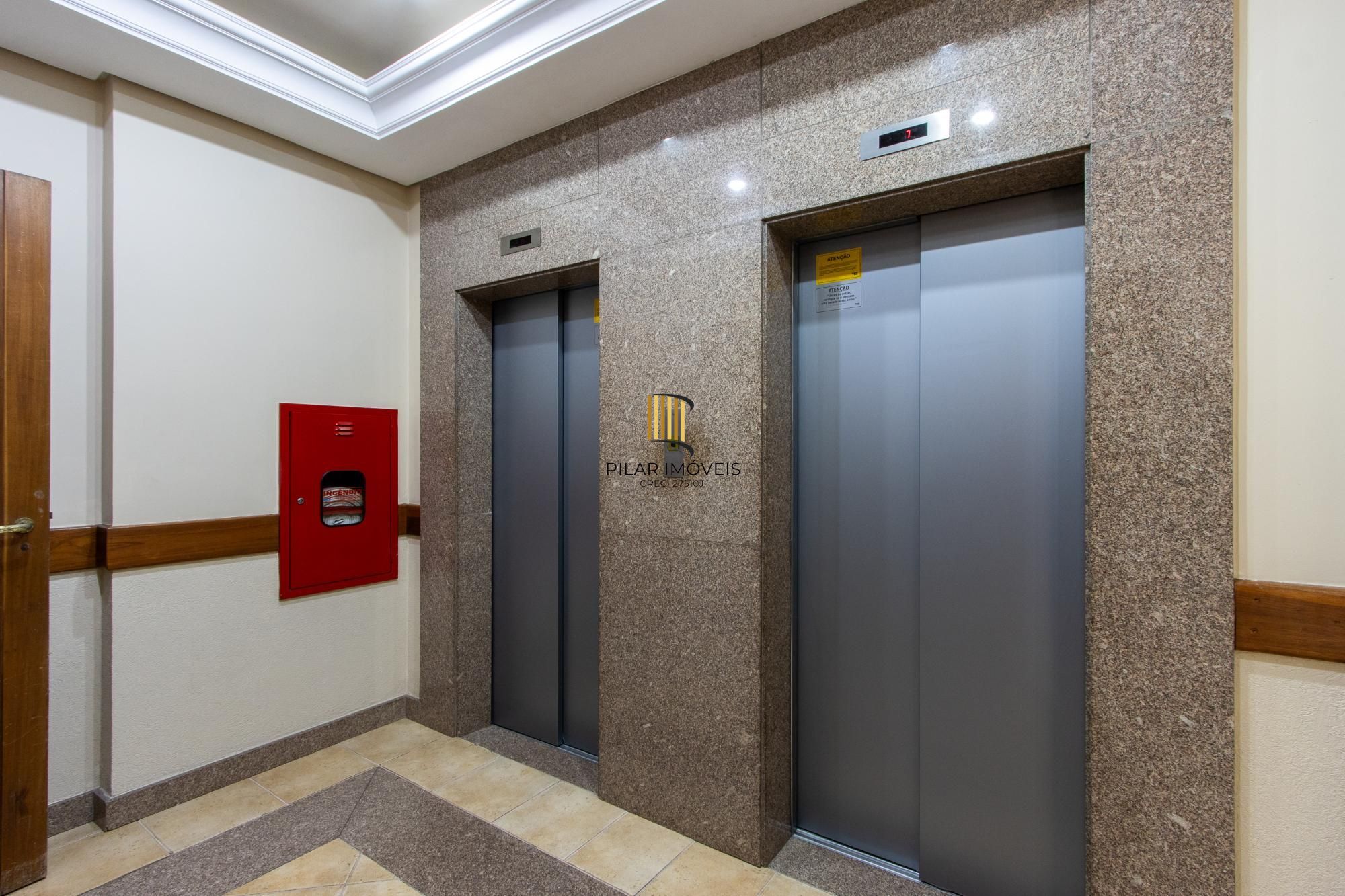 Apartamento 3 dormitórios no bairro Cidade Baixa