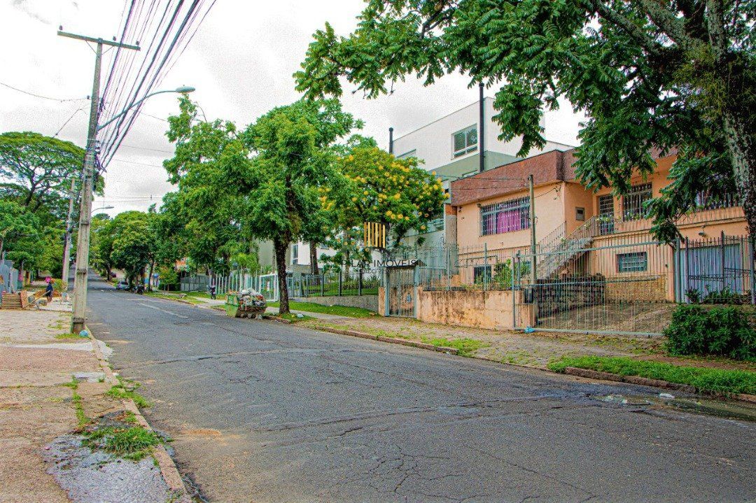 Casa para Venda - 423.16m², 4 dormitórios, sendo 1 suites, 4 vagas - Glória