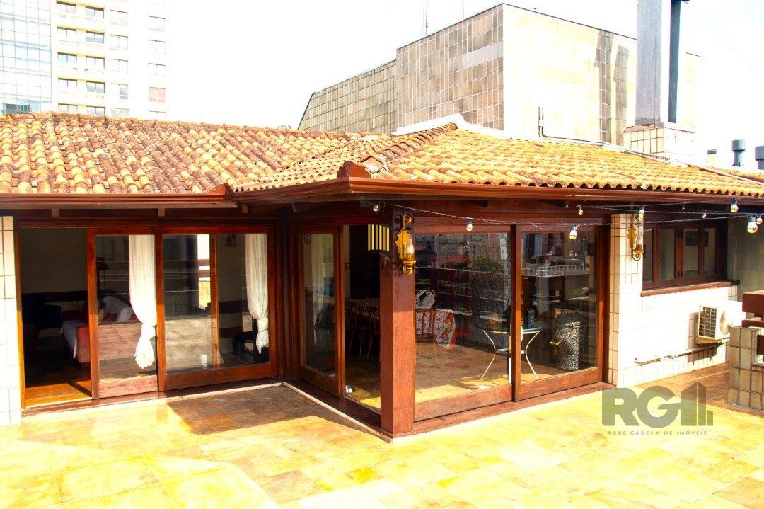 xcelente cobertura, 3 dormitórios, 1 suíte, (atualmente 3, ampliada suíte do casal),