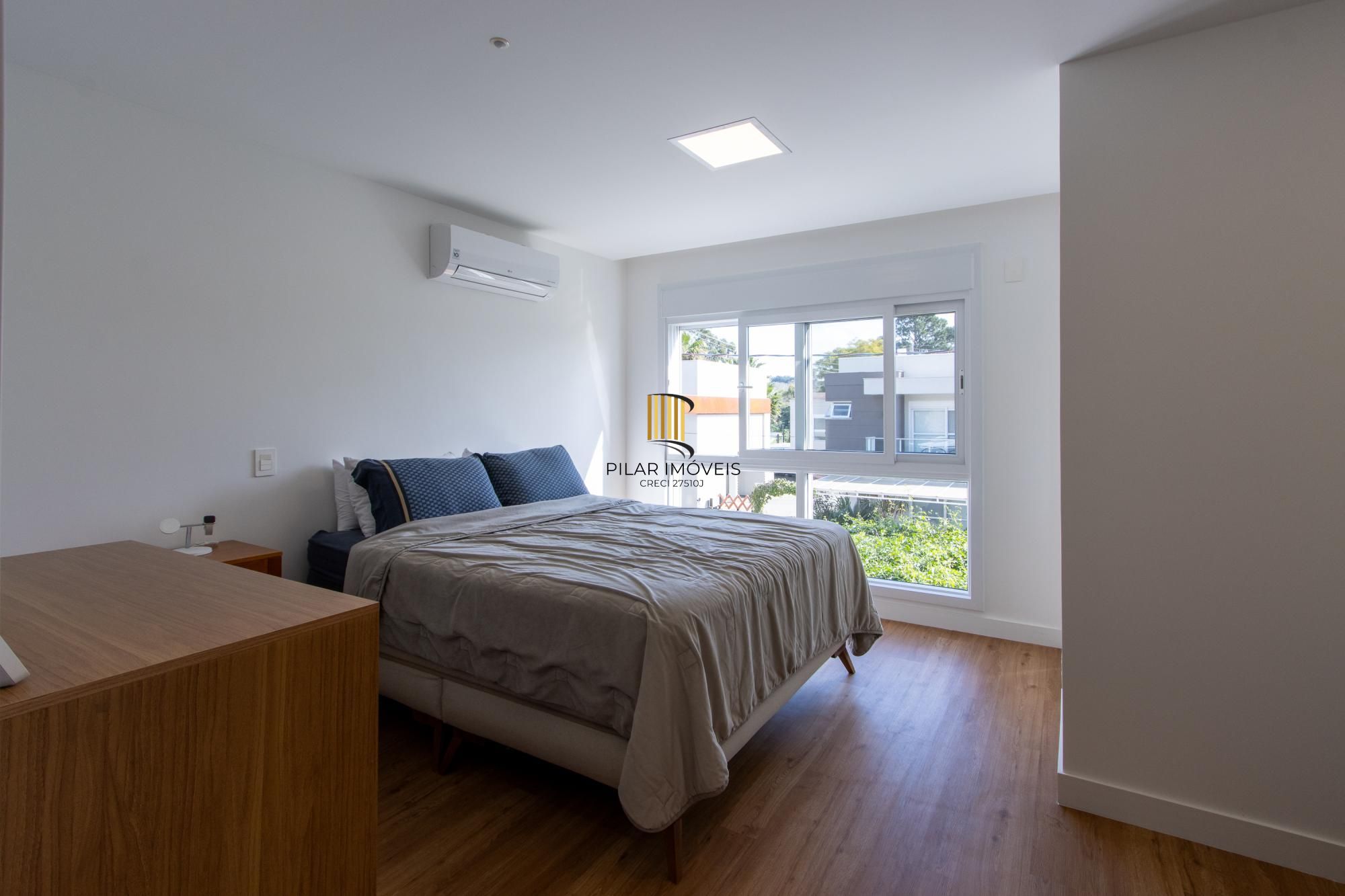 Casa em Condomínio Fechado