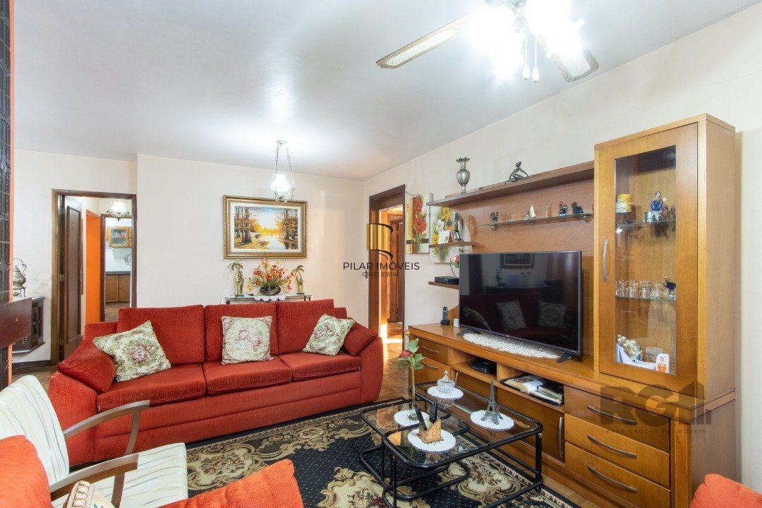 Casa 4 dormitórios no bairro Cristal
