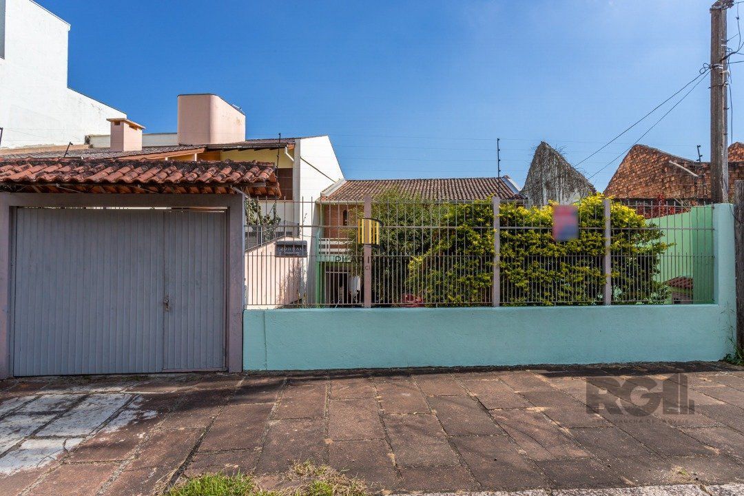 Casa com 3 Quartos à Venda, 293 m² por R$ 650.000