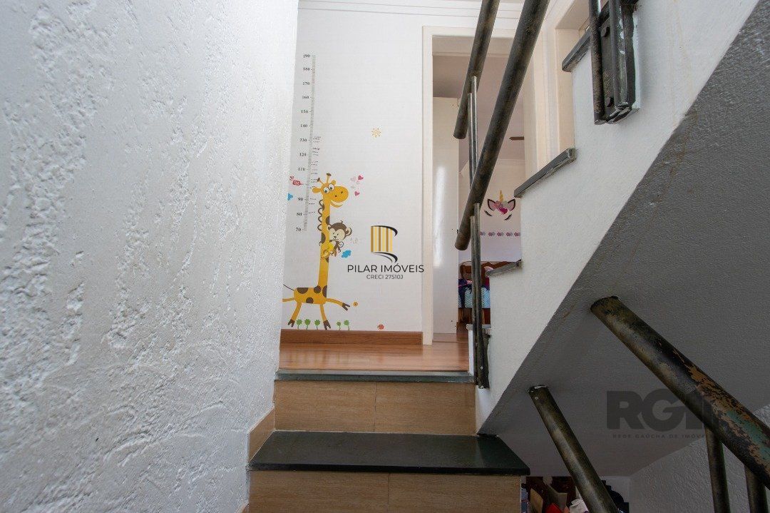Casa Condominio para Venda - 139m², 3 quartos, 1 suite, 1 vaga - Cavalhada
