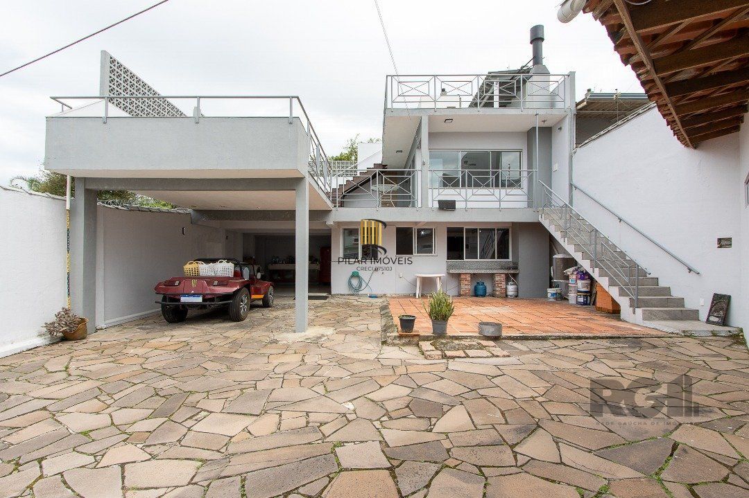 Casa 3 dormitórios no bairro Tristeza