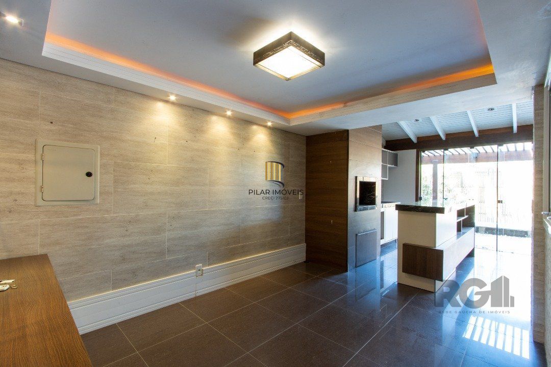 Casa Condominio para Venda - 384.33m², 3 dormitórios, sendo 1 suites, 3 vagas - Cristal