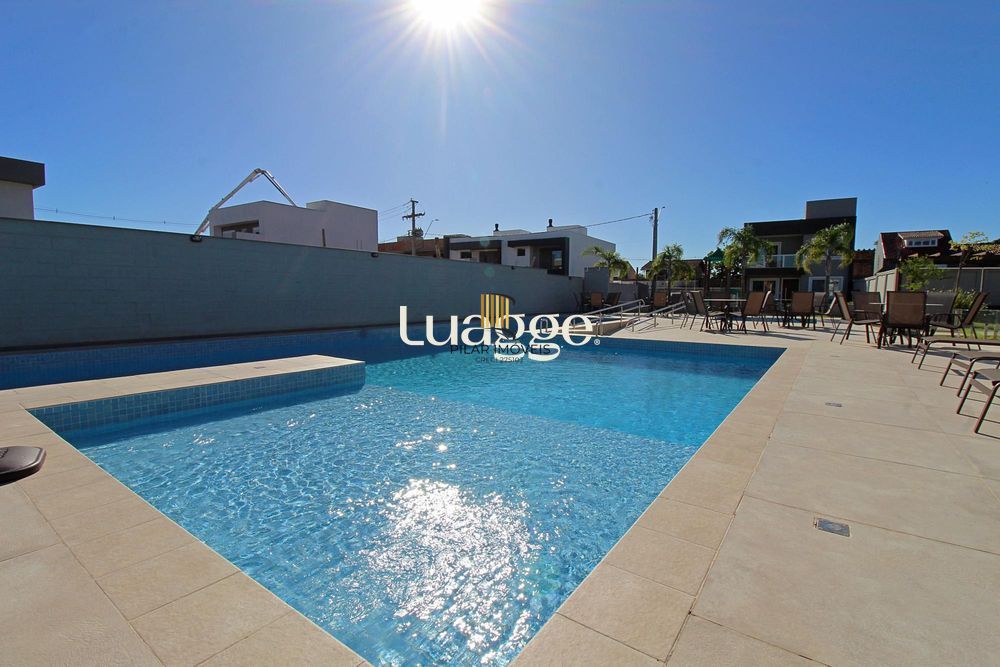 Casa em condomínio fechado Pateo Verde, 3 suítes sendo 1 master com sacada e 2 vagas de garagem