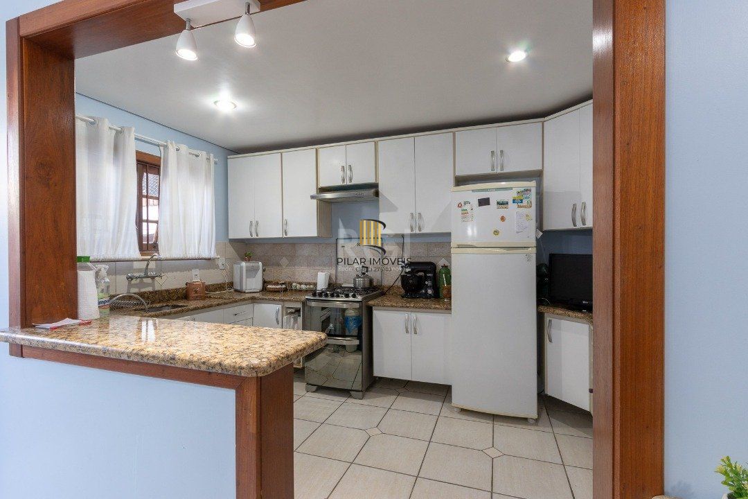 Casa Condominio para Venda - 175m², 3 dormitórios, sendo 1 suites, 4 vagas - Tristeza