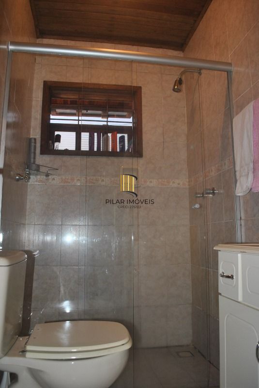 Casa para Venda - 250m², 3 dormitórios, 4 vagas - Serraria