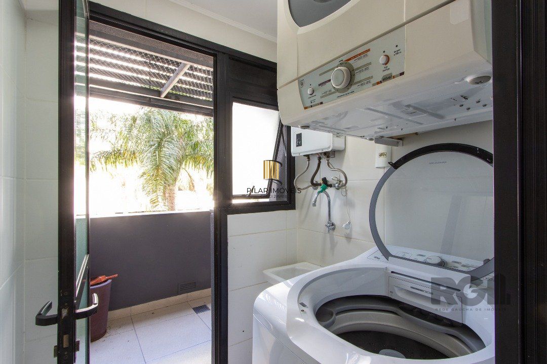 **Apartamento Residencial com 3 Quartos e 3 Banheiros em Camaquã, Porto Alegre, RS**